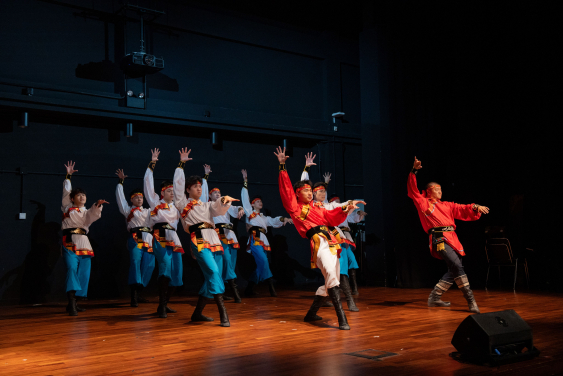 HKU hosts “Colorful Breeze” Chinese Ethnic Minority Arts Night